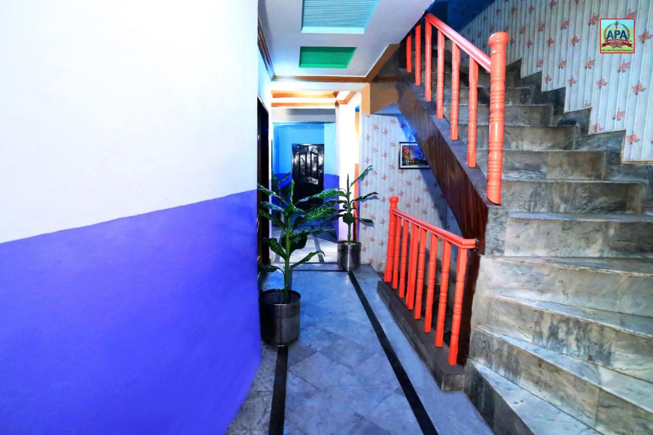 Royal Inn Guest House Lahore Ngoại thất bức ảnh